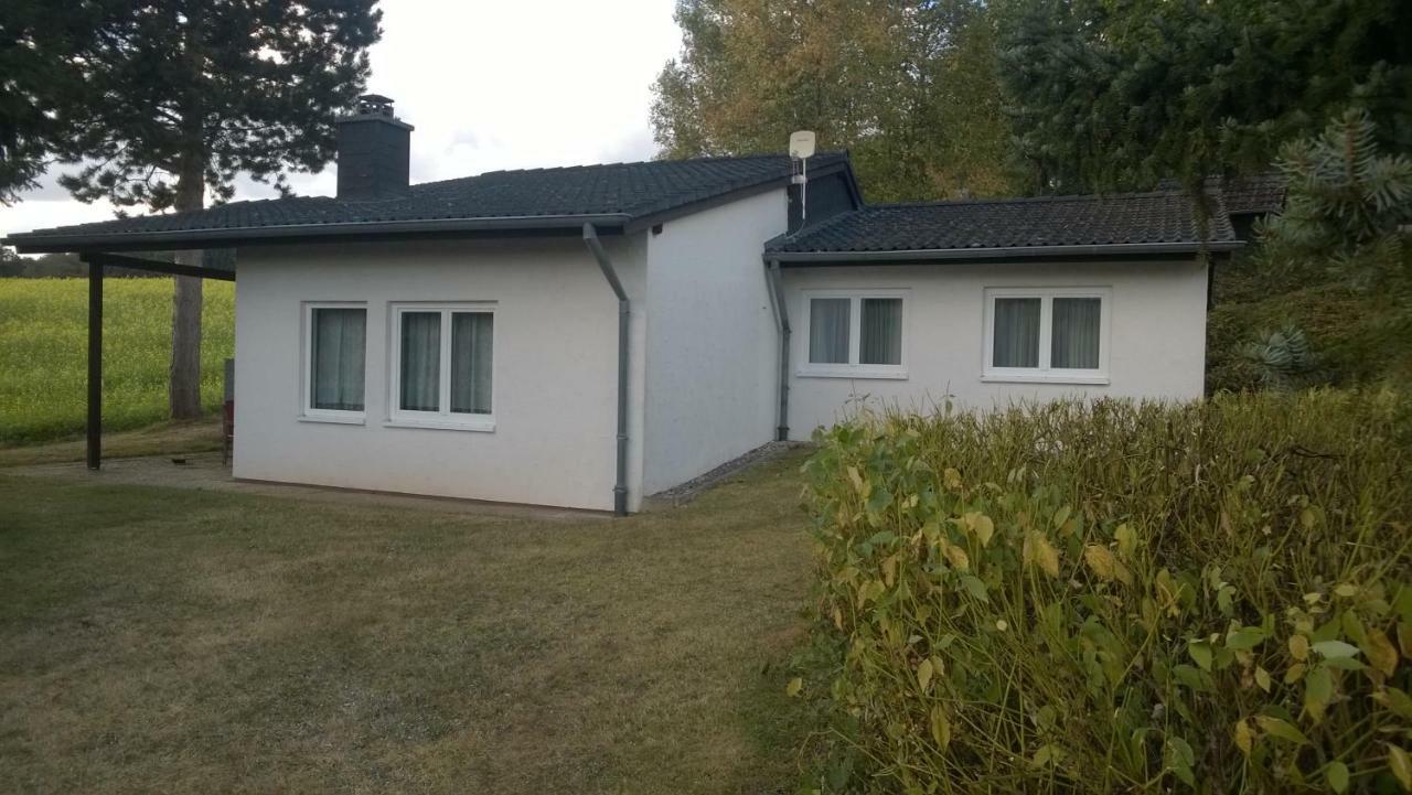 Blick In Die Suedeifel Biersdorf am See Exterior photo